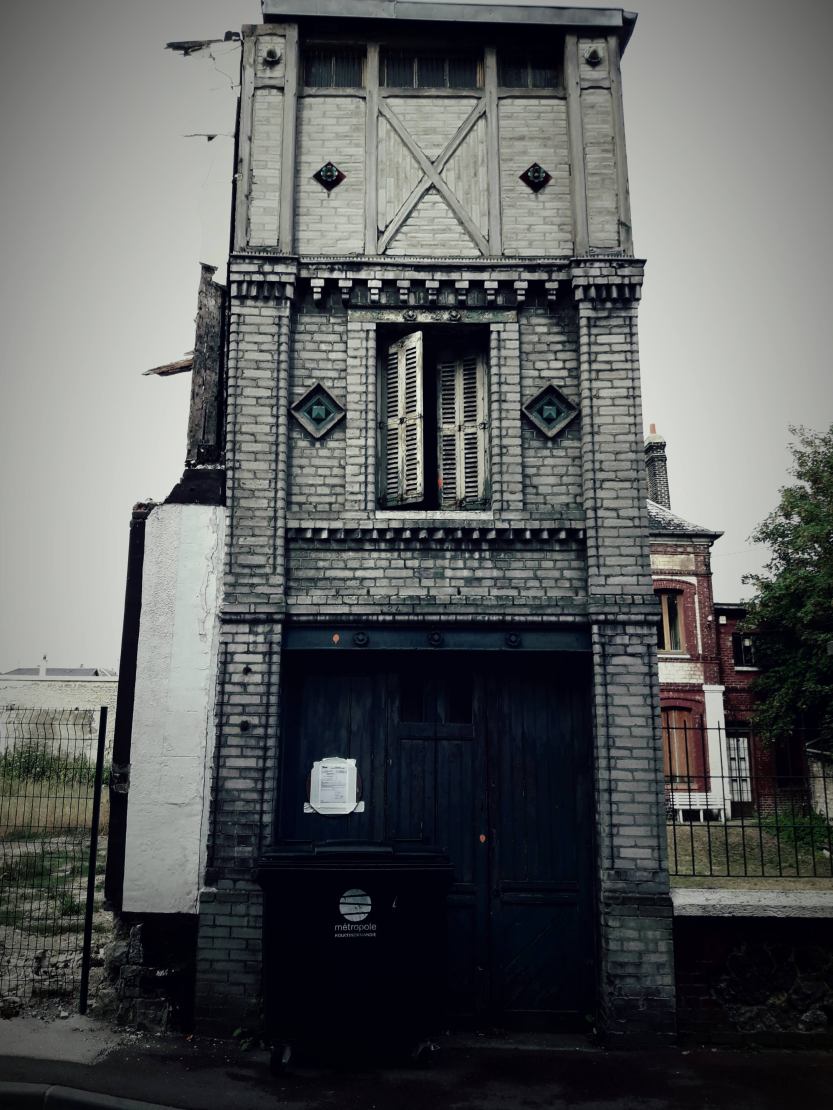 Petit Quevilly est tombé r.jpg